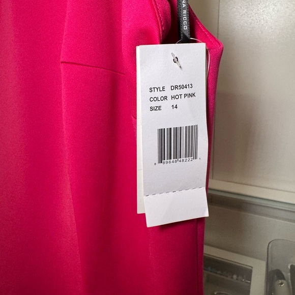 Donna Ricco Ruffle-Hem Sheath Dress - Picture 5 of 7